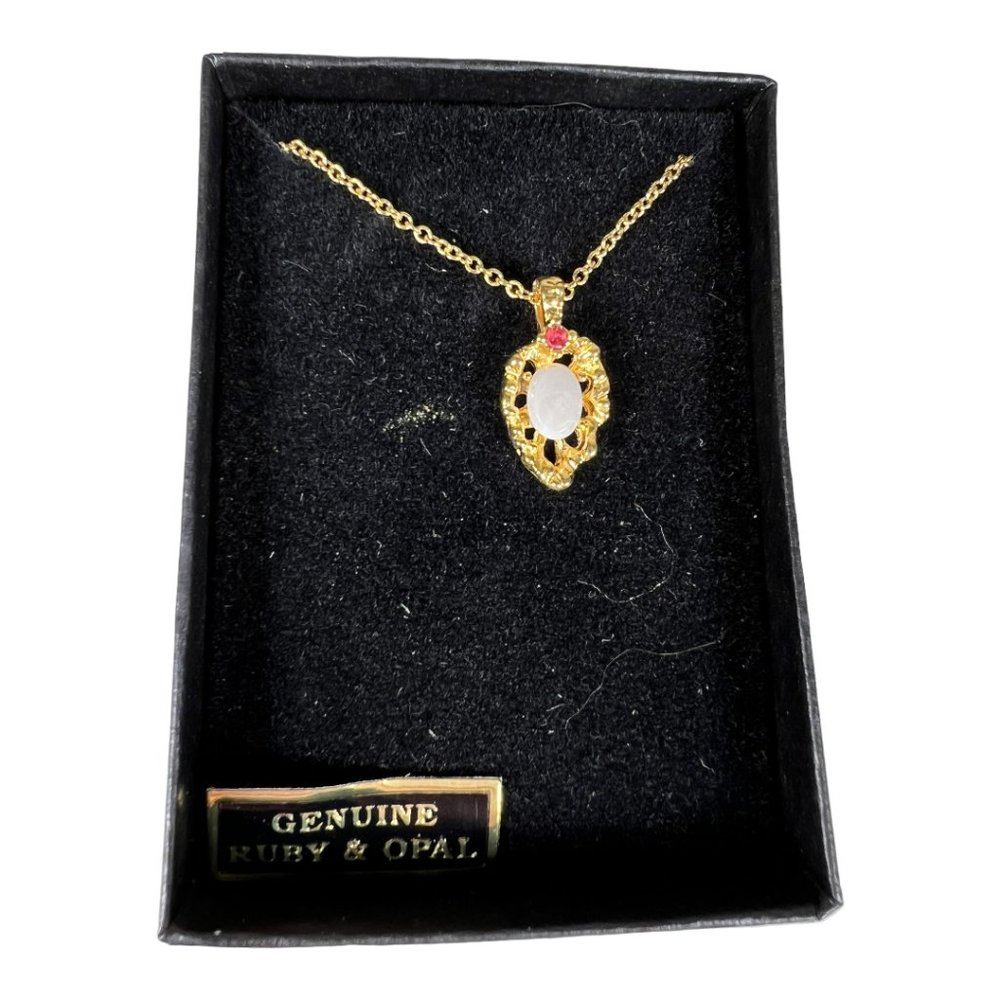 NIB Ronte of Beverly Hills Opal & Ruby‎ Necklace